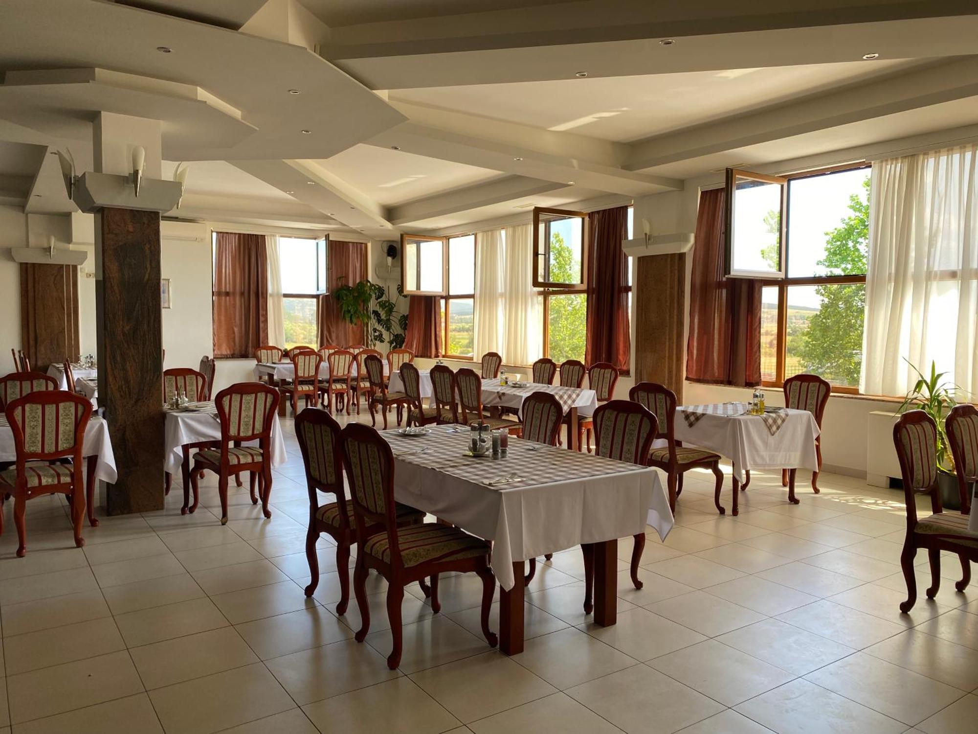 ליבנו Motel Vujeva מראה חיצוני תמונה